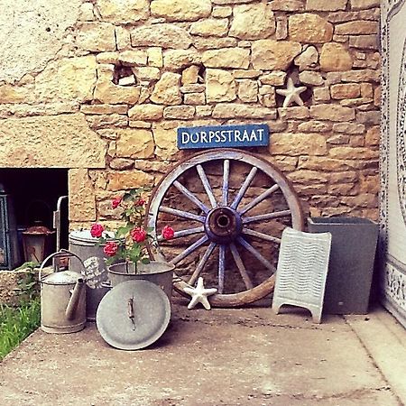 Bed and Breakfast Domaine La Rose Caylus Exterior foto