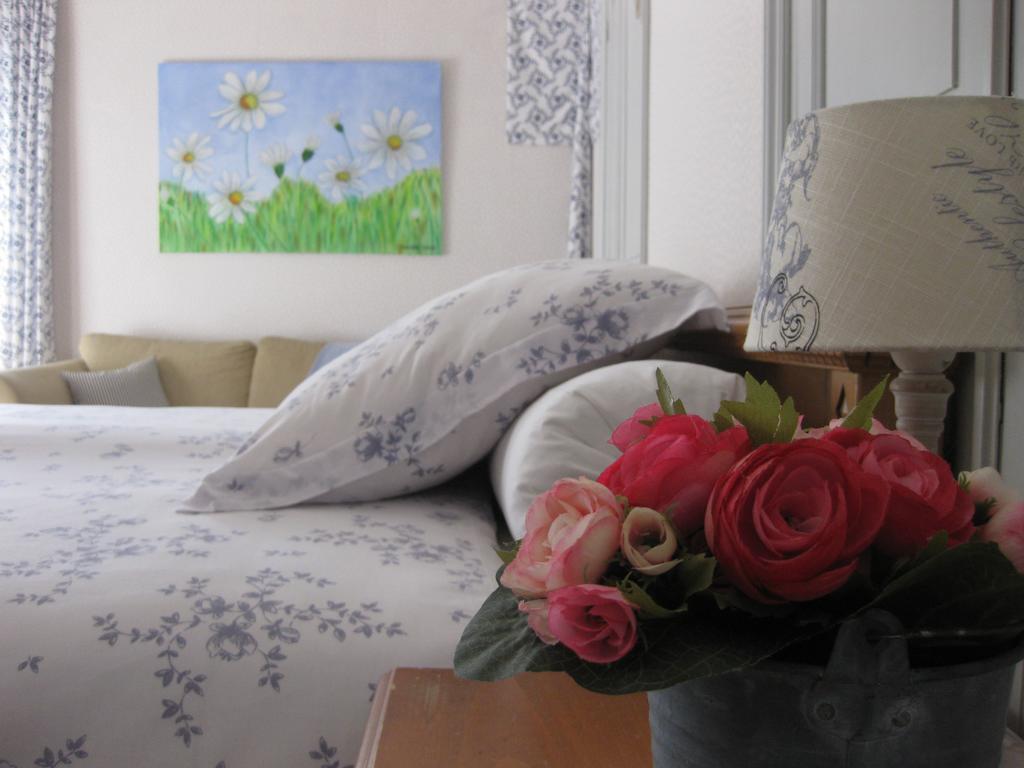 Bed and Breakfast Domaine La Rose Caylus Exterior foto